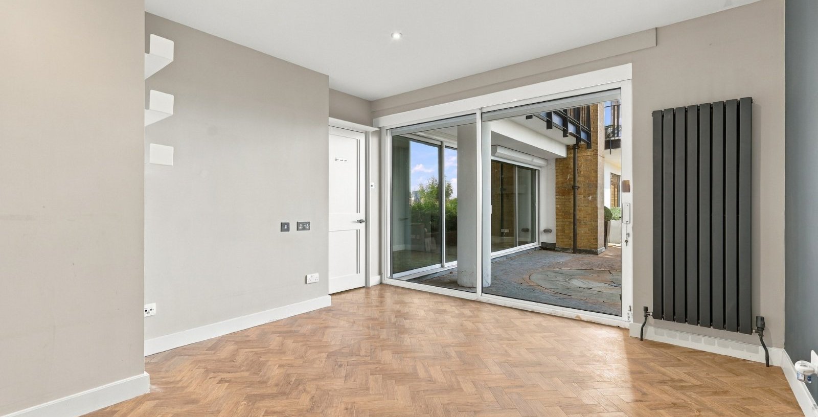 St Hildas Wharf, London, E1W - Picture 17