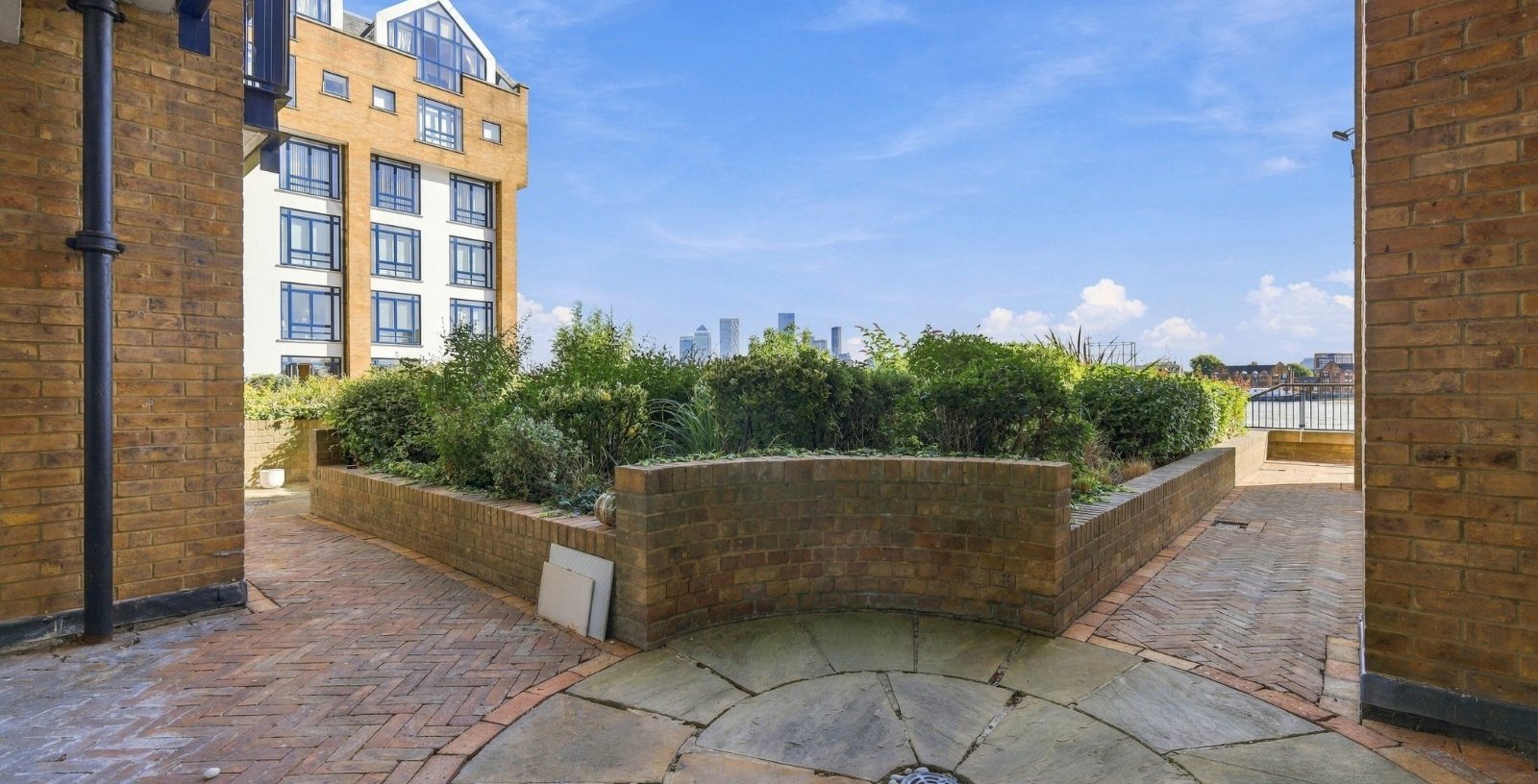 St Hildas Wharf, London, E1W - Picture 2