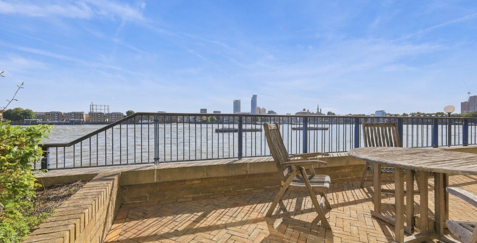 St Hildas Wharf, London, E1W - Picture 18