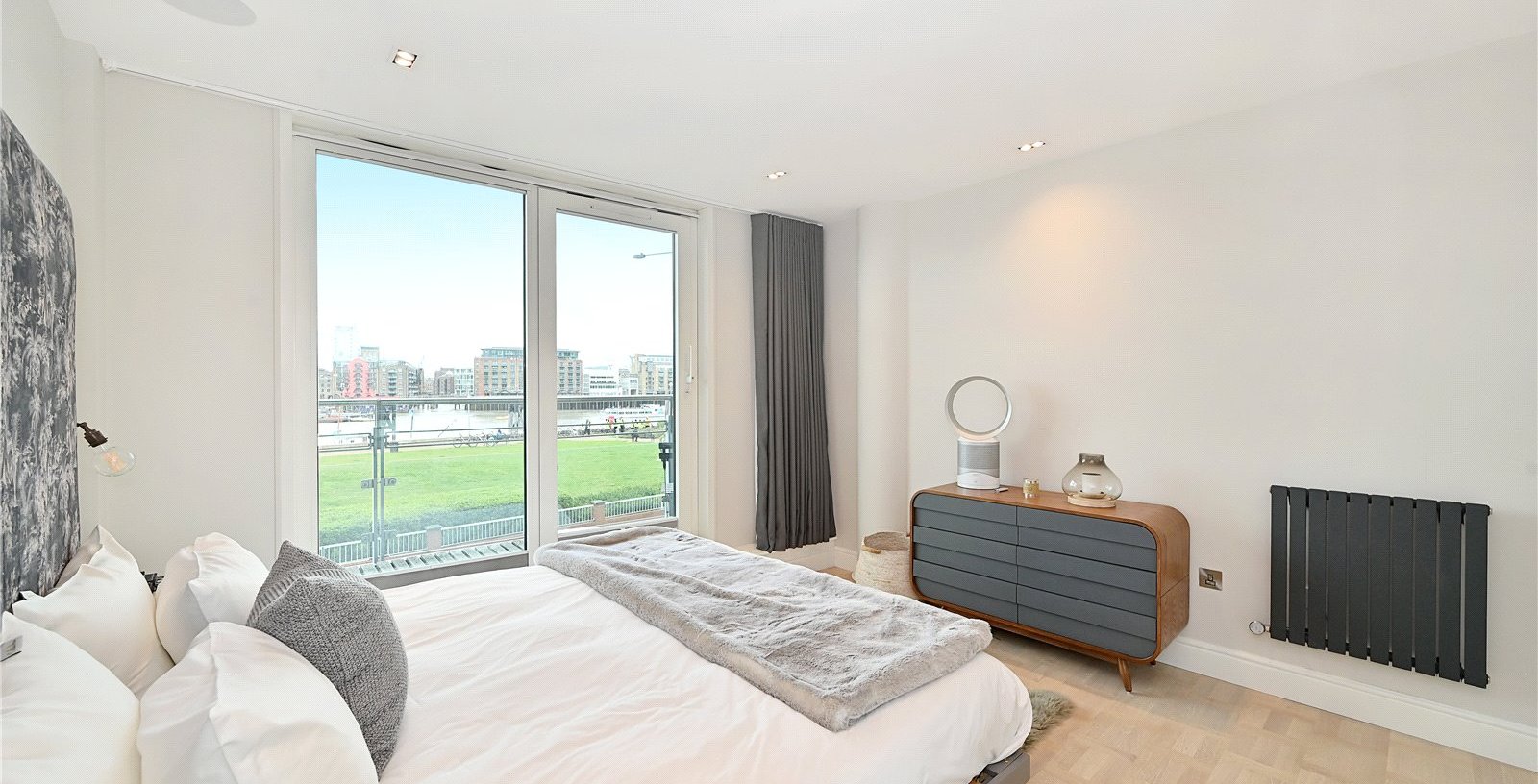 Halcyon Wharf, London, E1W - Picture 8