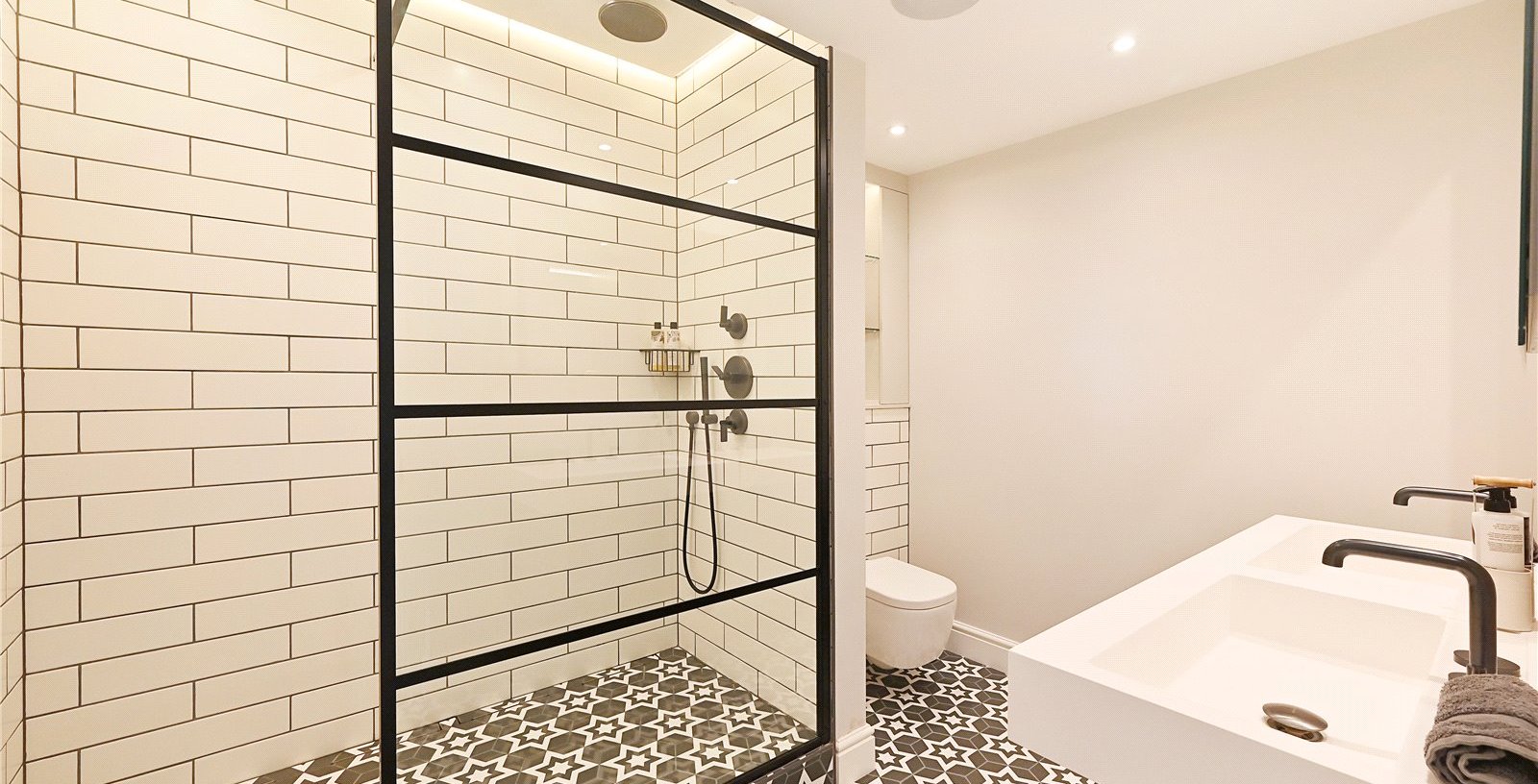 Halcyon Wharf, London, E1W - Picture 10