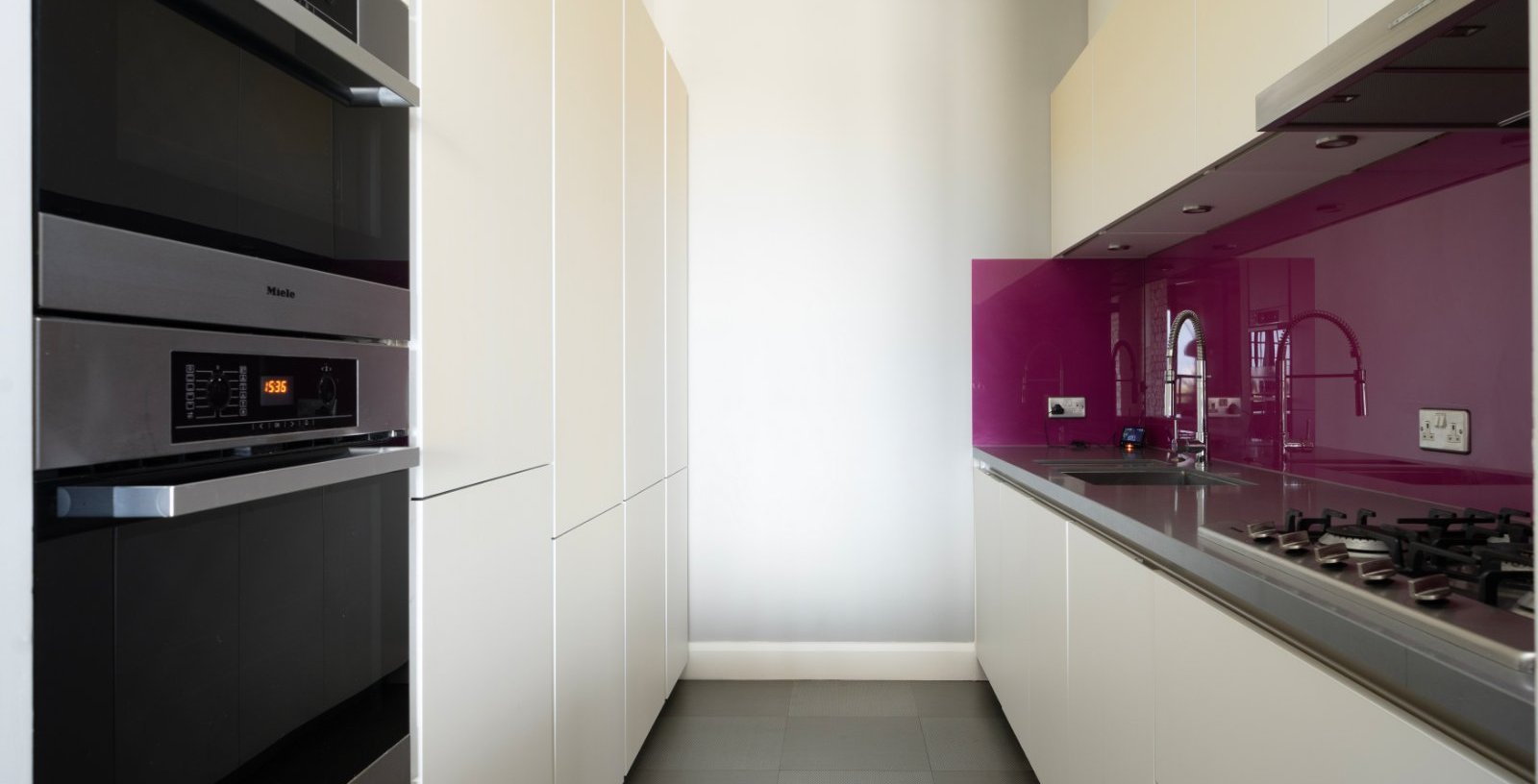 New Crane Wharf, London, E1W - Picture 9