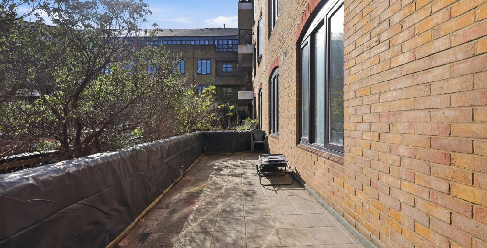Hermitage Court, London, E1W - Picture 16