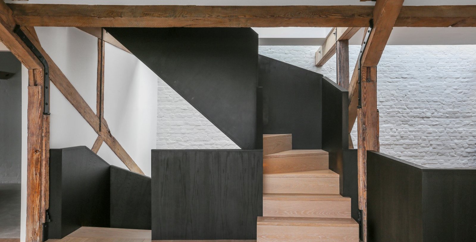 Olivers Wharf, London, E1W - Picture 21
