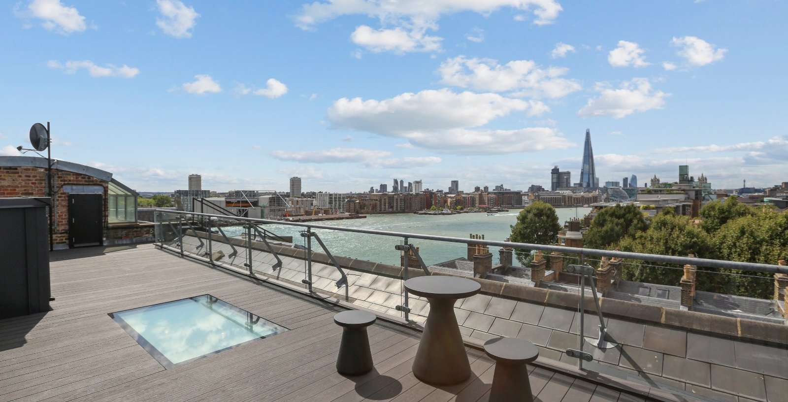 Olivers Wharf, London, E1W - Picture 4