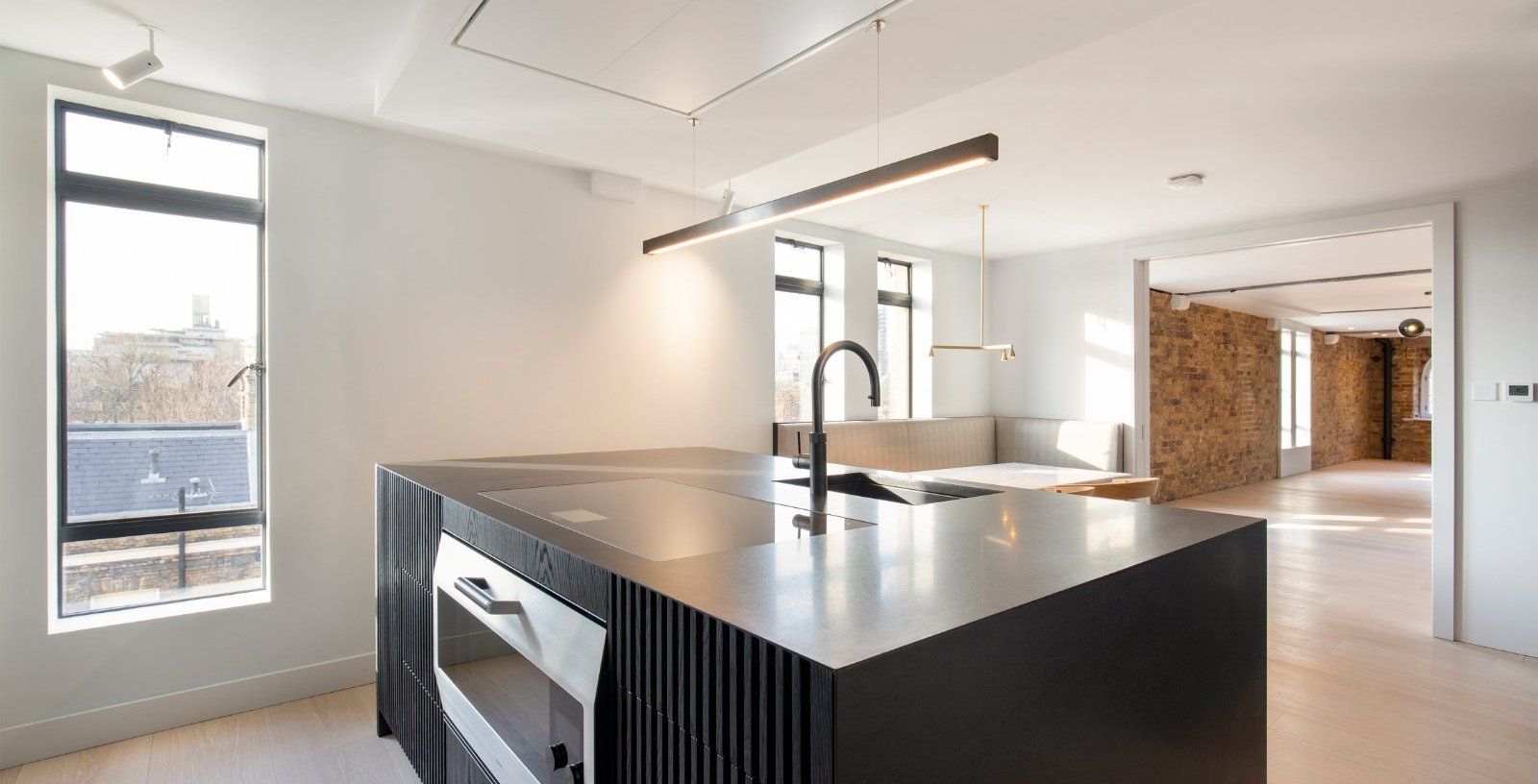 Olivers Wharf, London, E1W - Picture 17