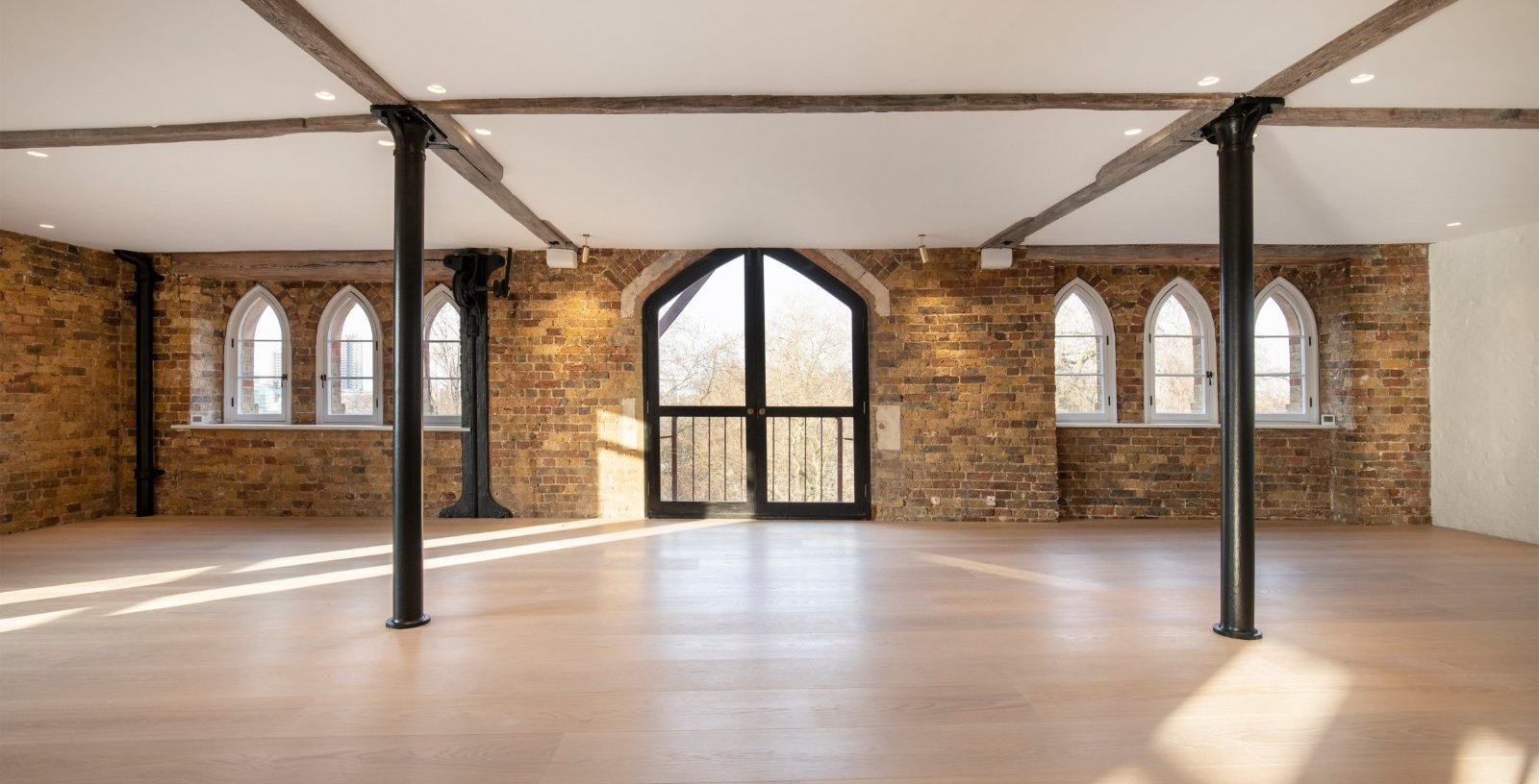 Olivers Wharf, London, E1W - Picture 9