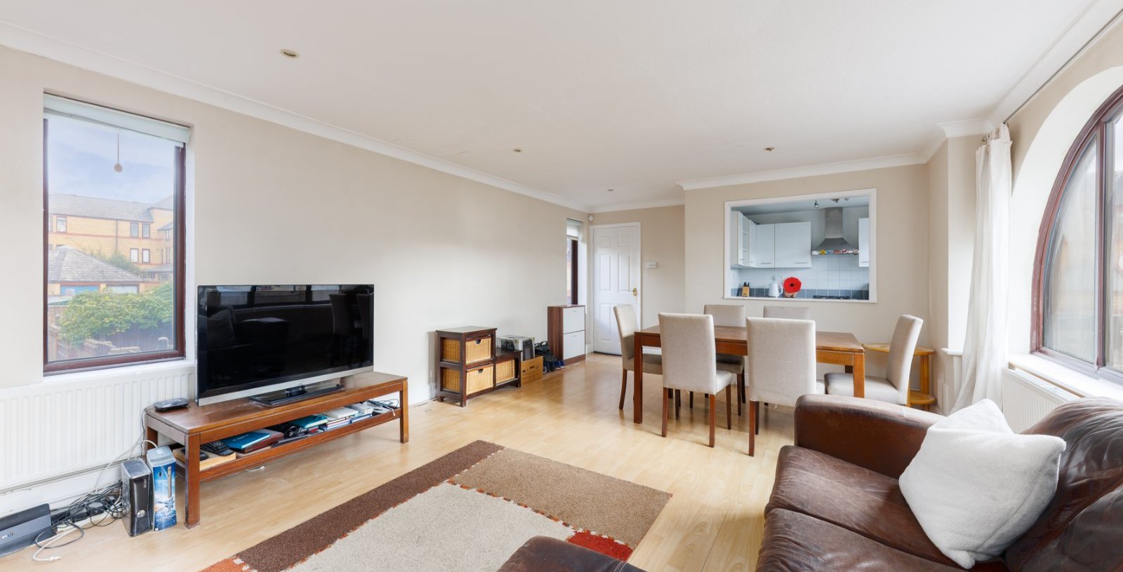Codling Close, London, E1W - Picture 3