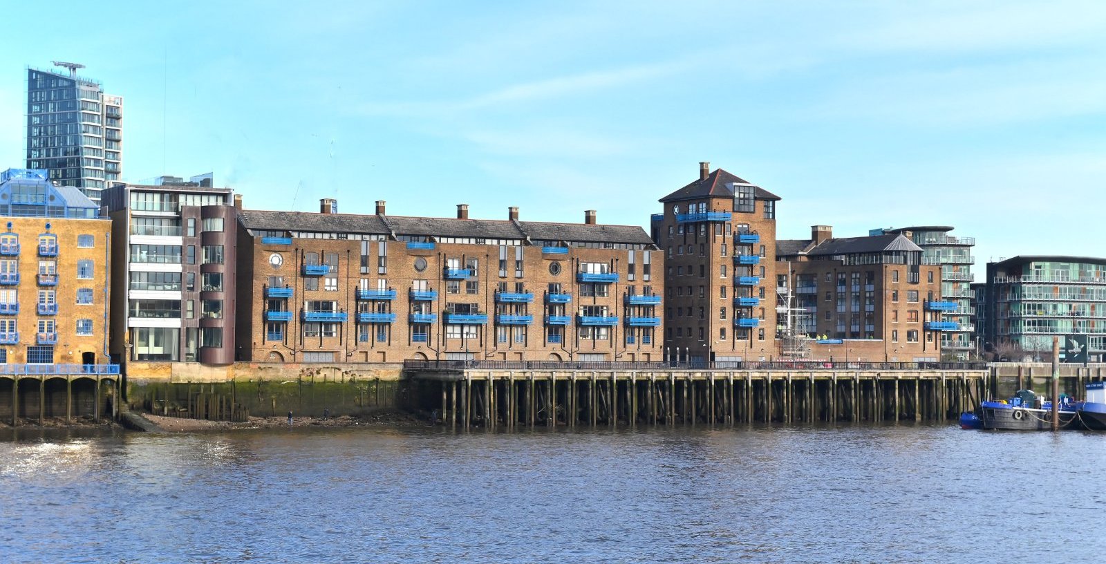 Tower Bridge Wharf, London, E1W - Picture 11