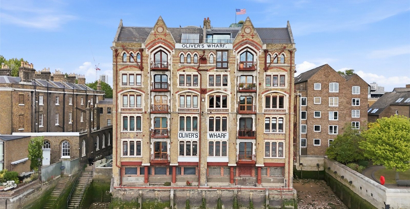 Olivers Wharf, London, E1W - Picture 18