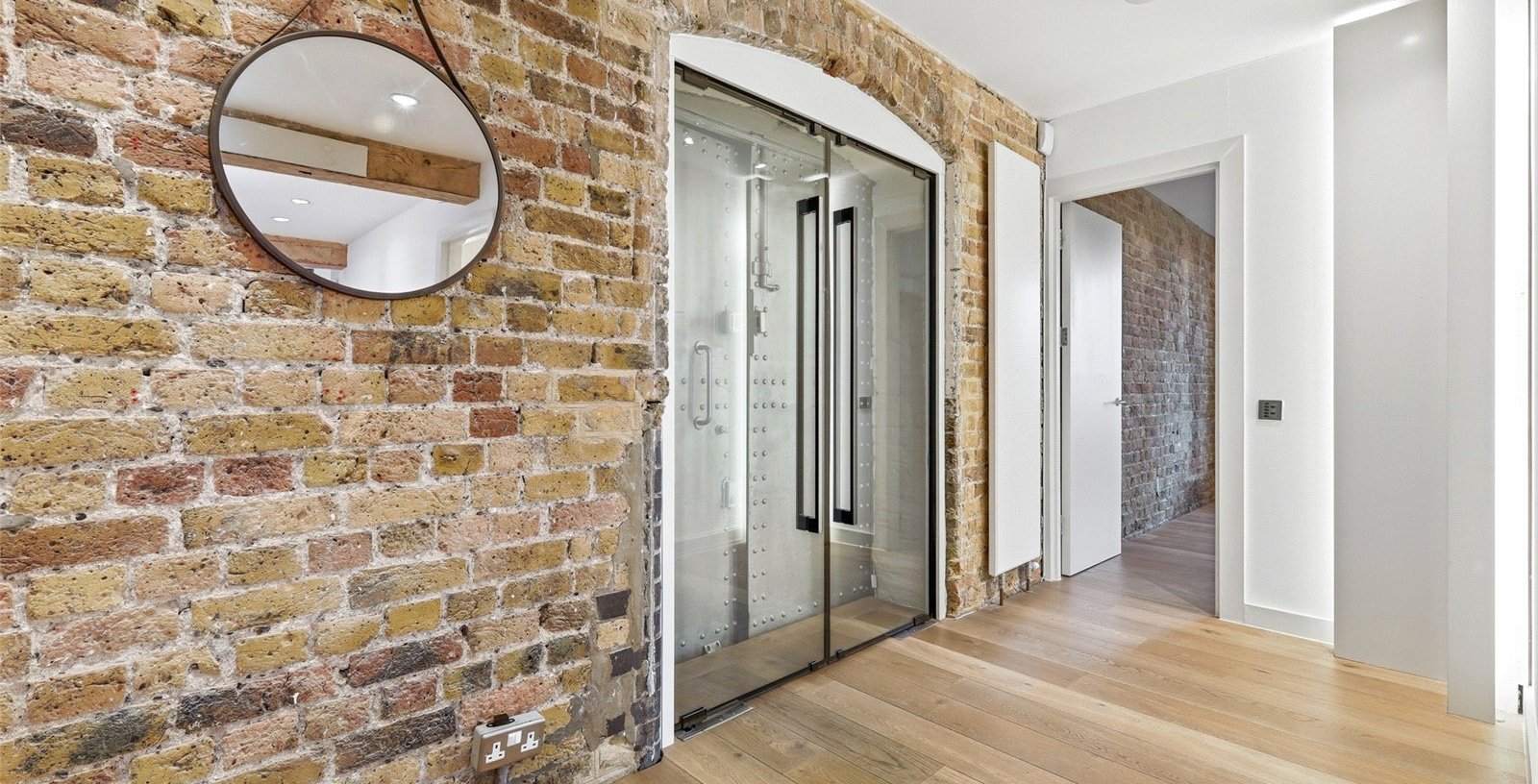 Olivers Wharf, London, E1W - Picture 6