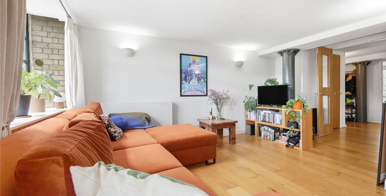 Merchant Court, London, E1W - Picture 2