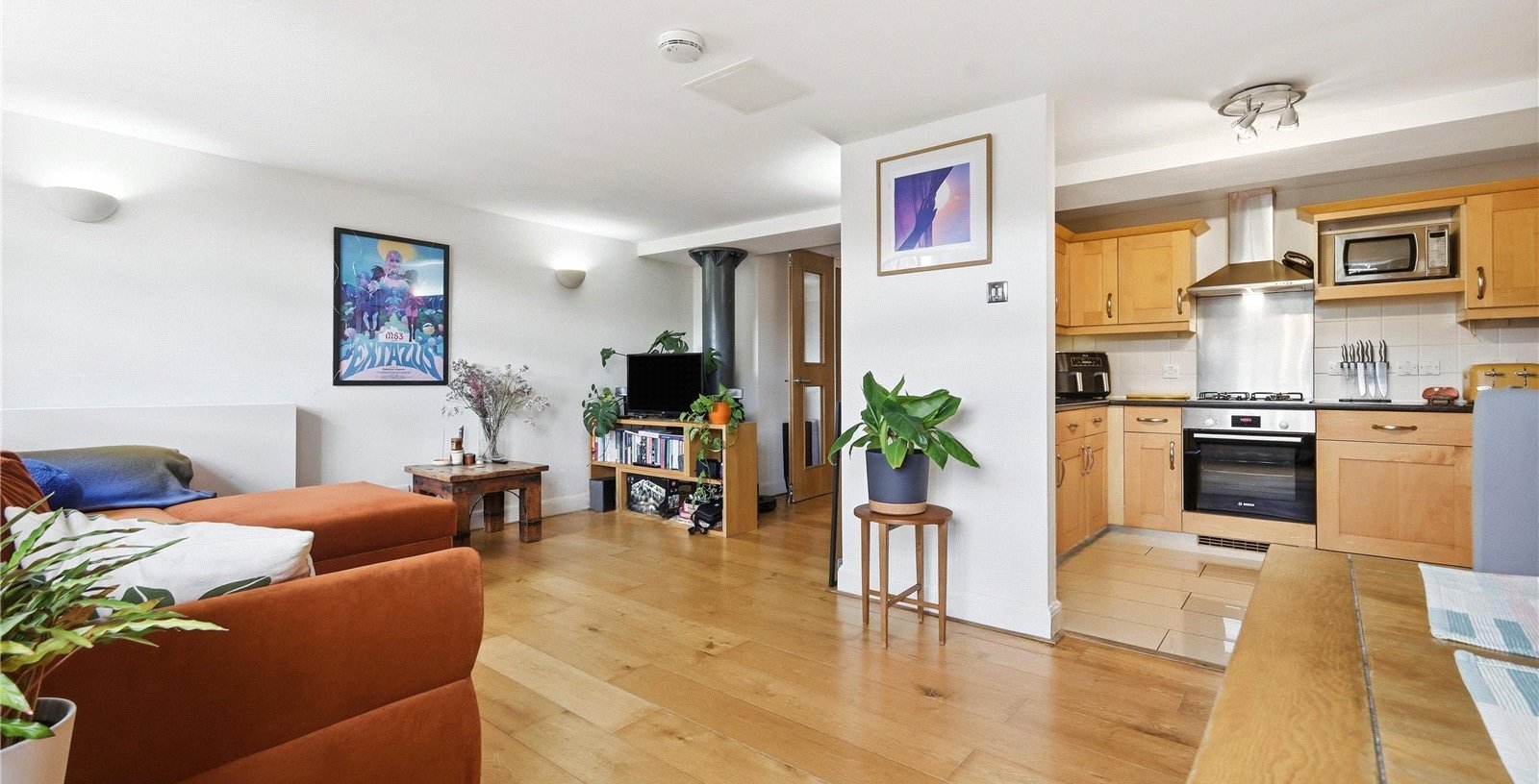 Merchant Court, London, E1W - Picture 1