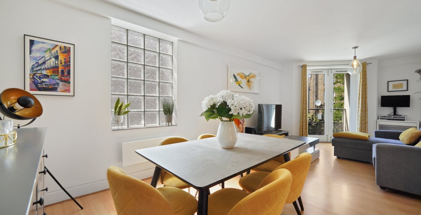 Falconet Court, London, E1W - Picture 2