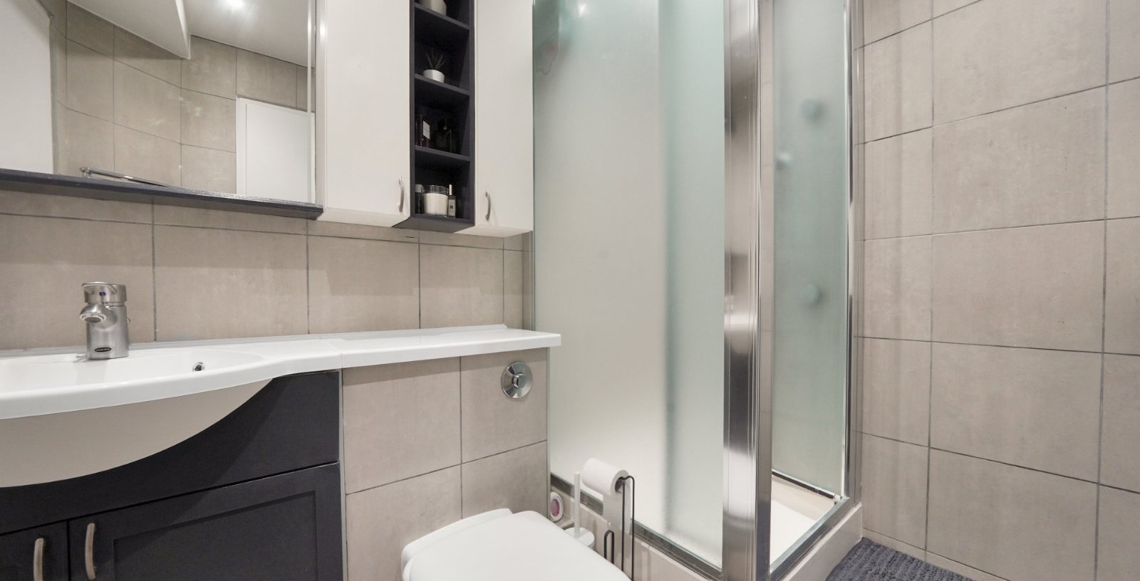 Falconet Court, London, E1W - Picture 11