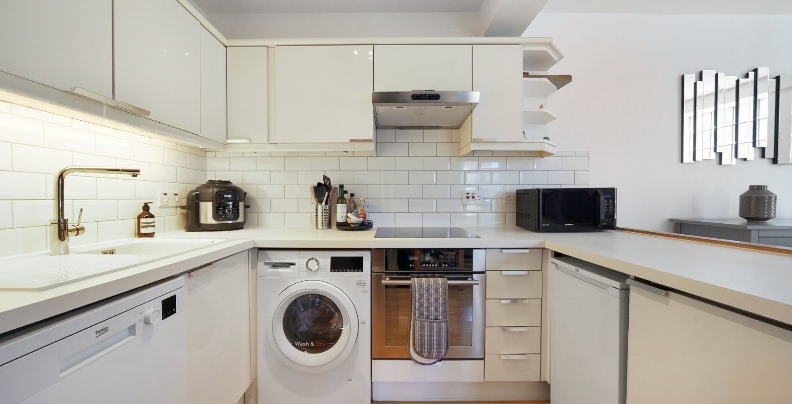 Falconet Court, London, E1W - Picture 7