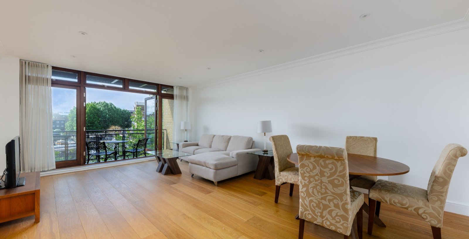 Jacana Court, London, E1W - Picture 3