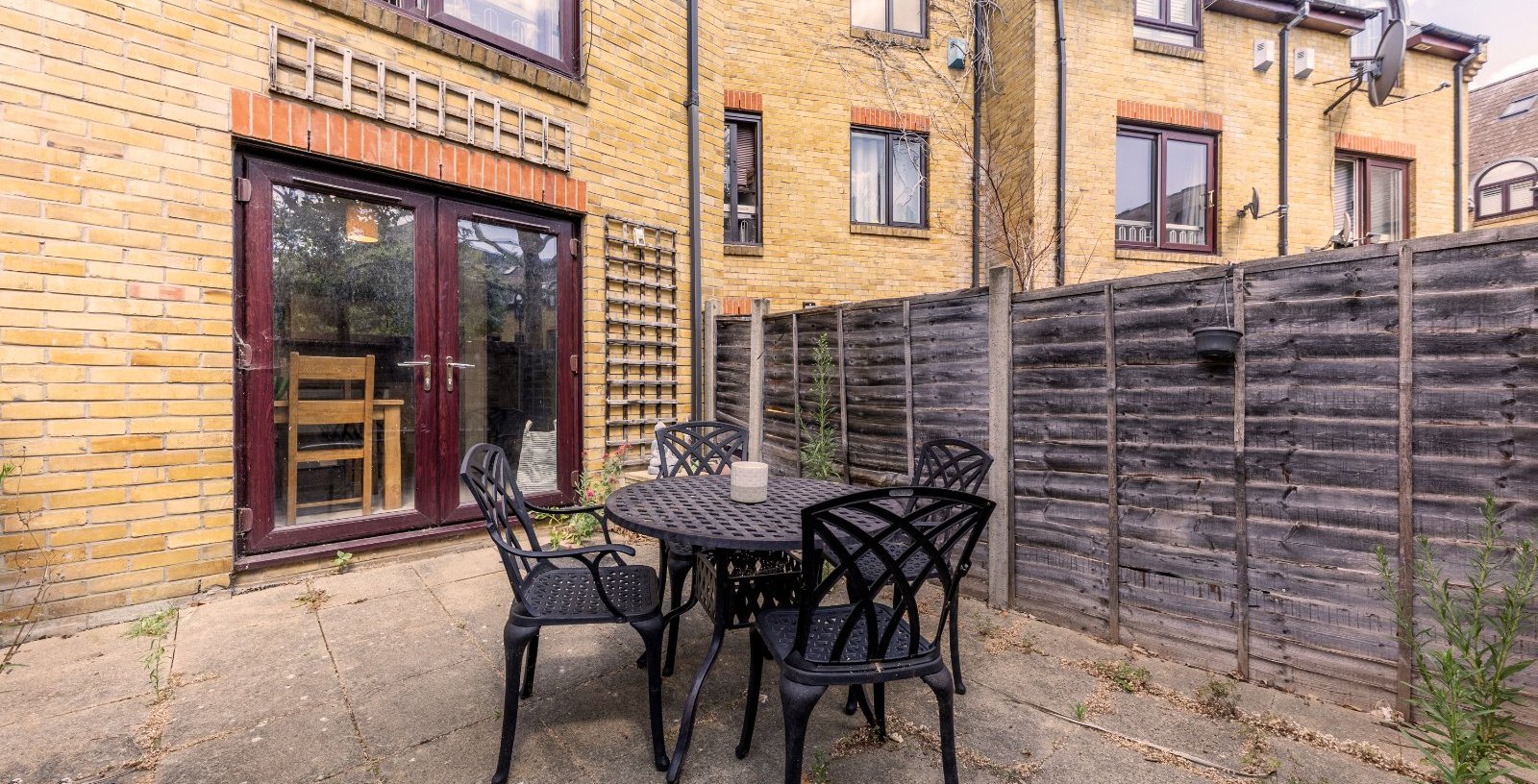 Kennet Street, London, E1W - Picture 4