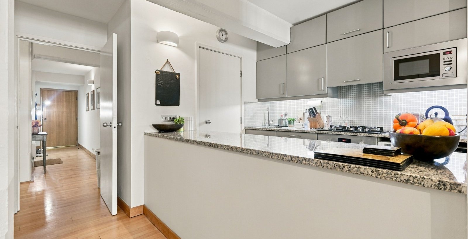 New Crane Wharf, London, E1W - Picture 2
