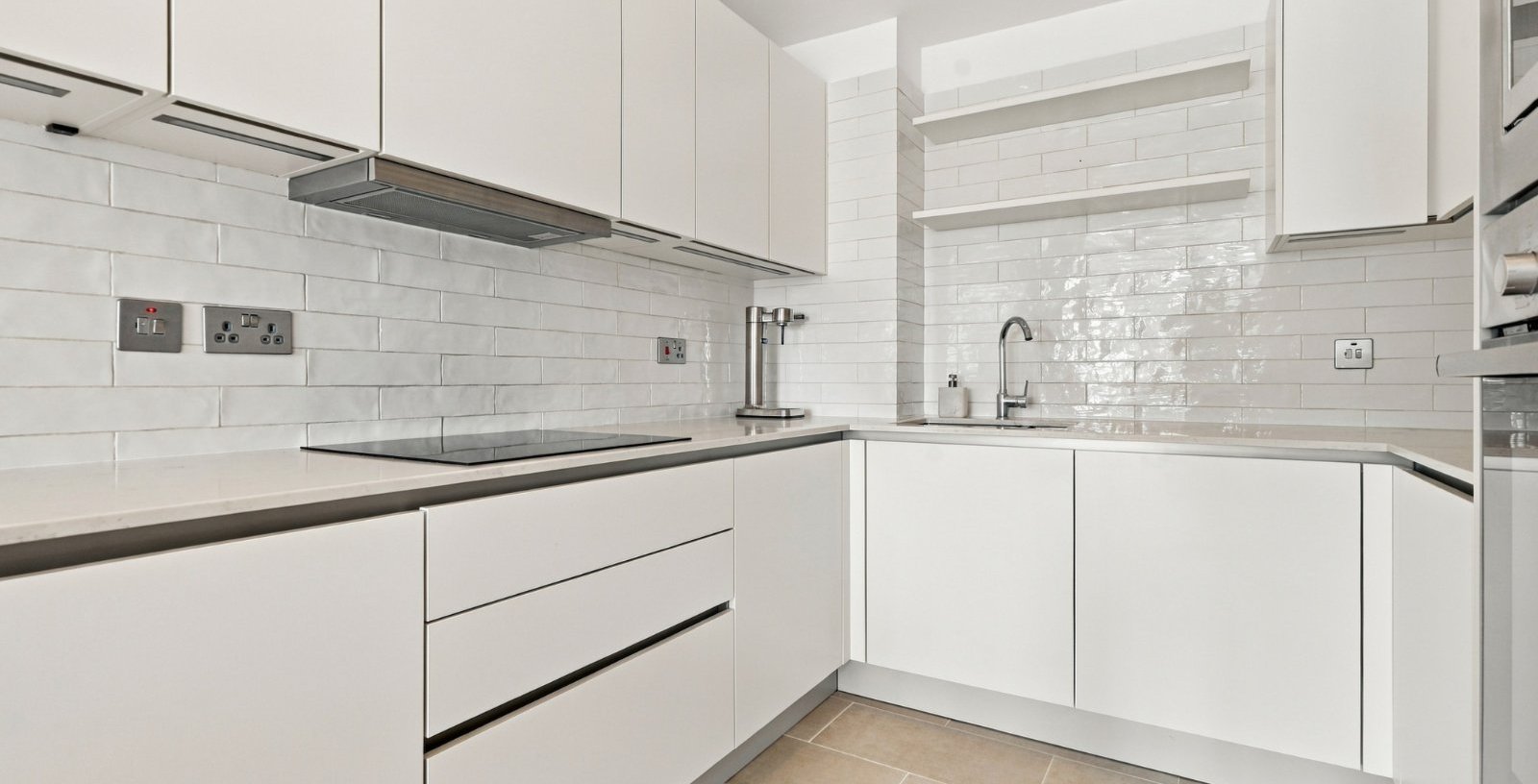 Towerside, London, E1W - Picture 6