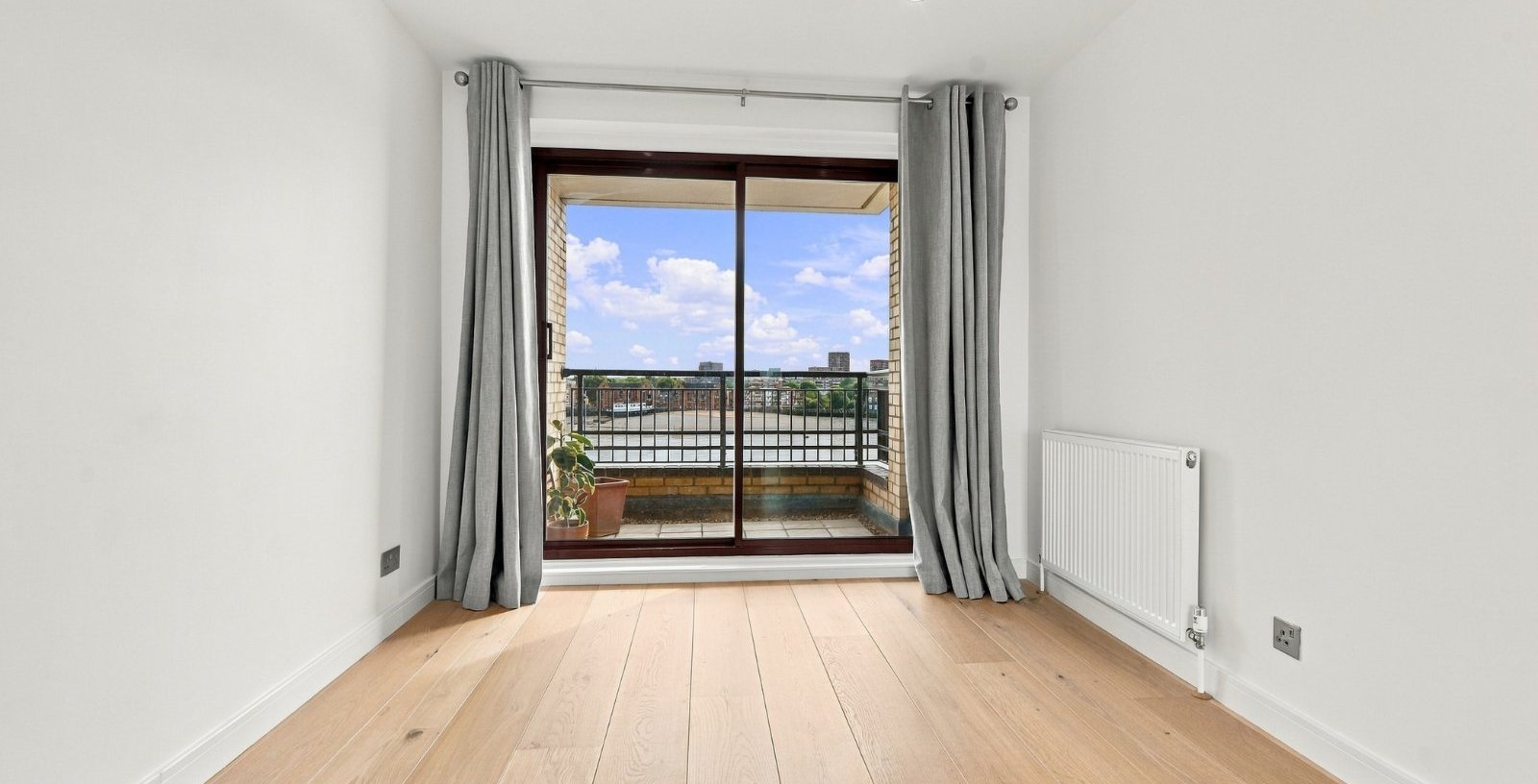 Towerside, London, E1W - Picture 15