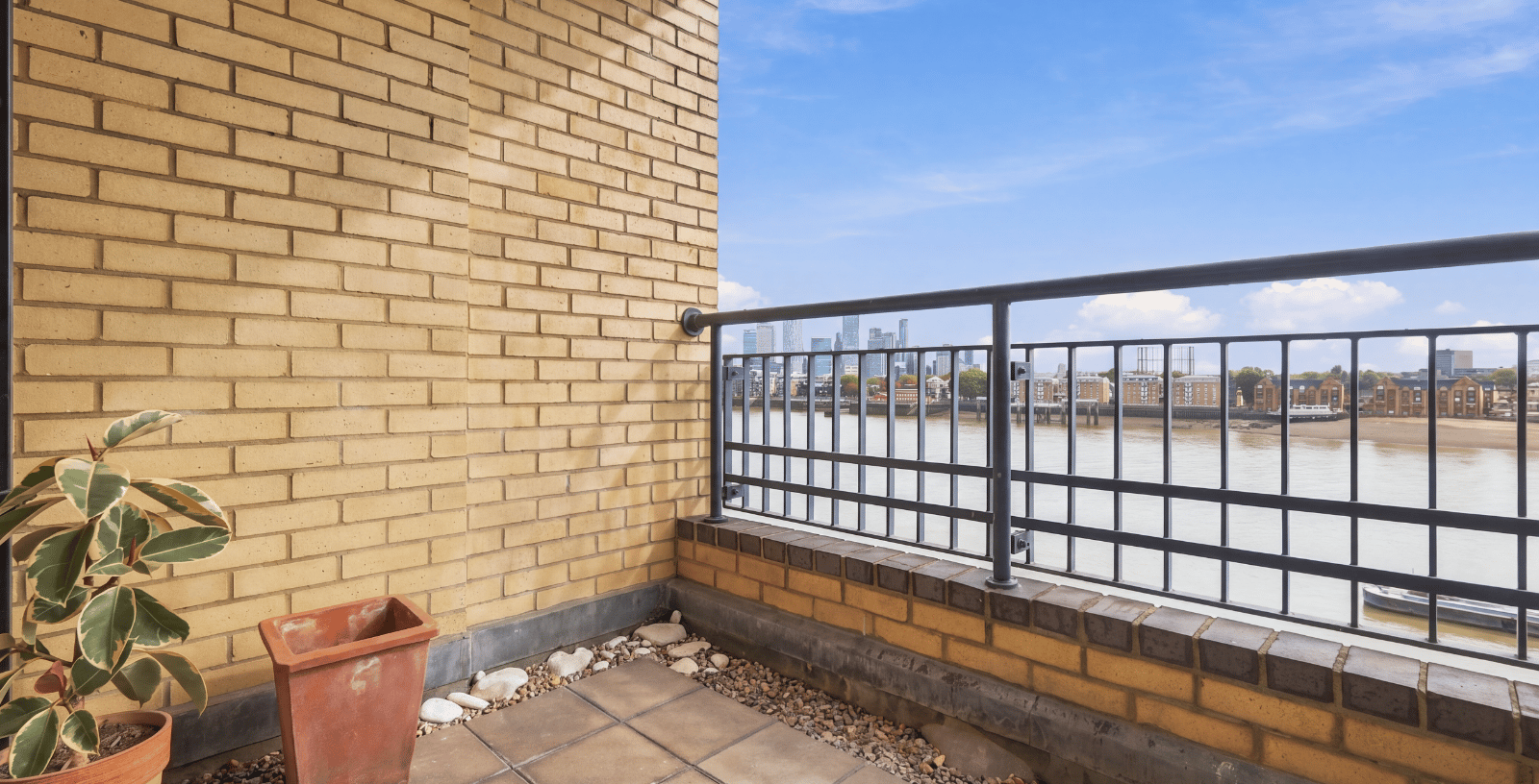 Towerside, London, E1W - Picture 18