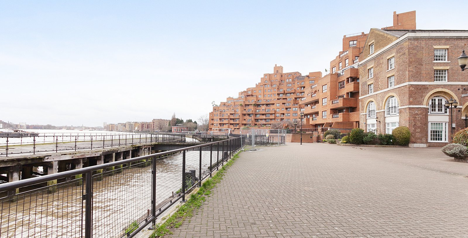 Free Trade Wharf, Wapping, London, E1W - Picture 2