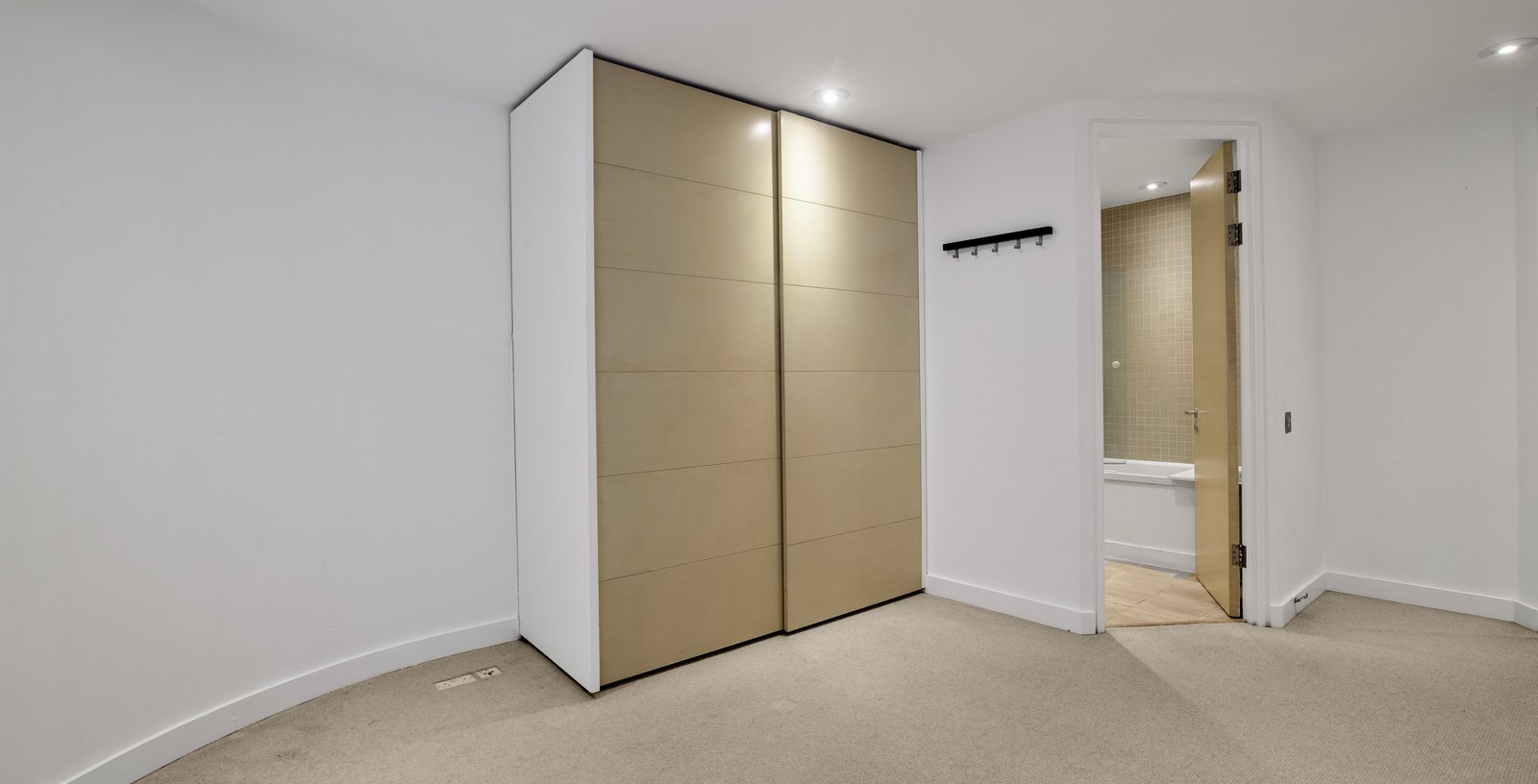 Rose Court, Islington, London, N1 - Picture 18