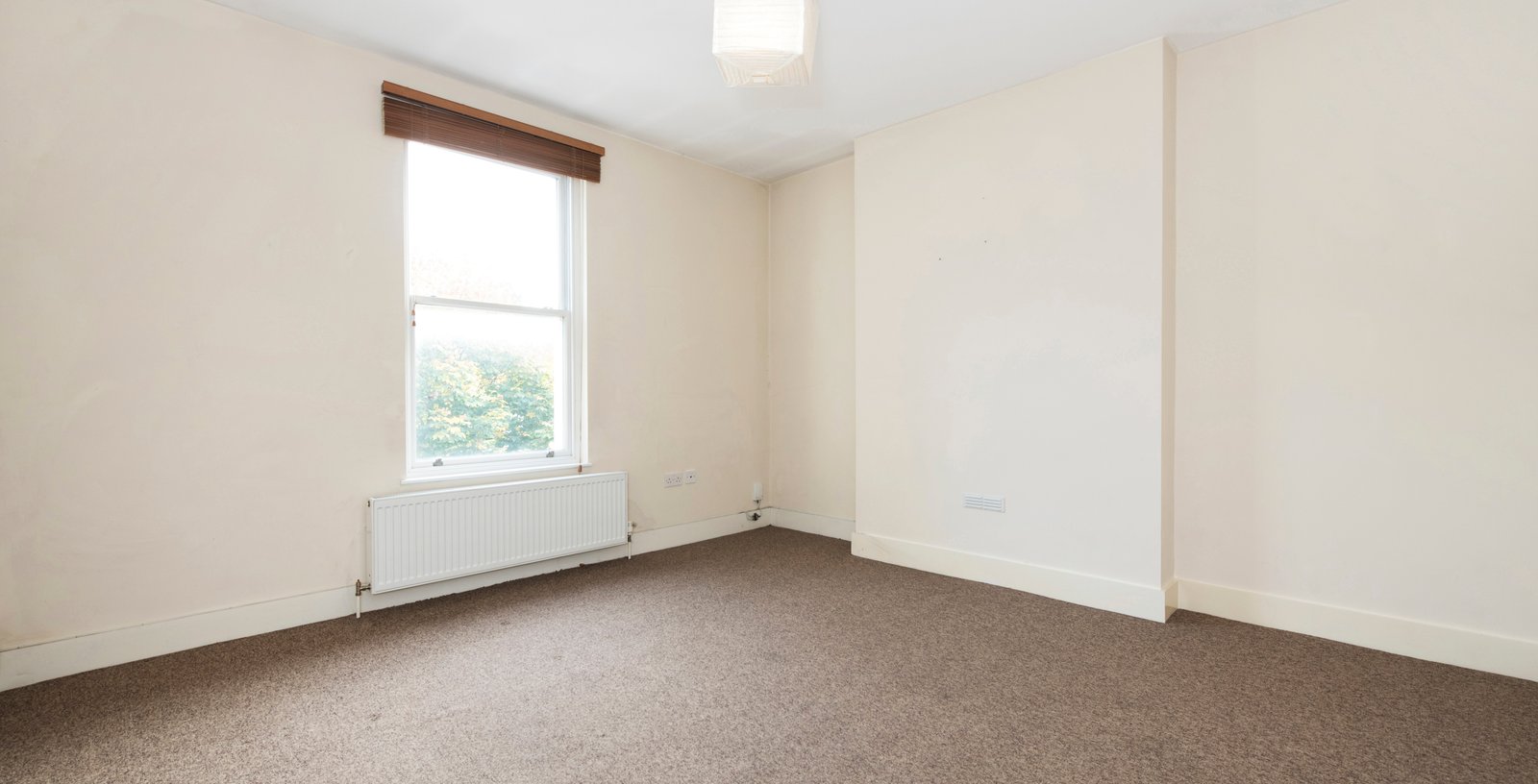 Holloway Road, Islington, London, N19 - Picture 8