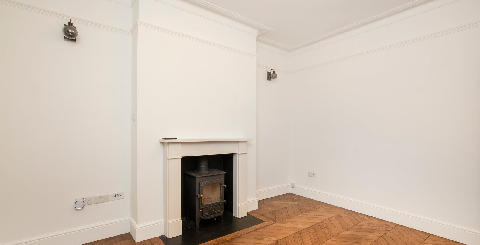 Muncaster Road, Clapham, London, SW11 - Picture 2