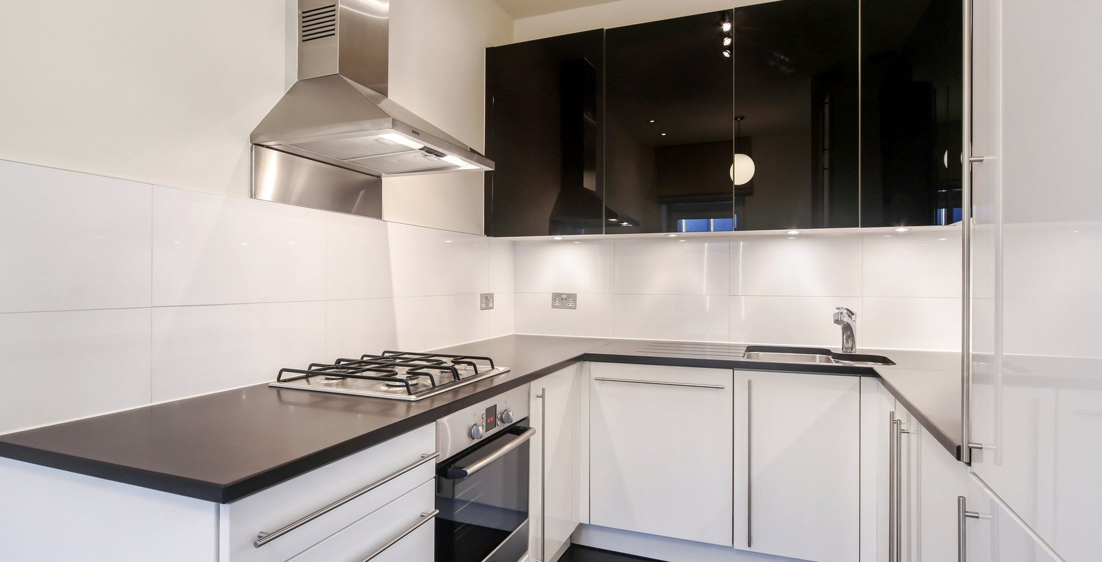 Frederick Court, Belgravia, London, SW3 - Picture 2