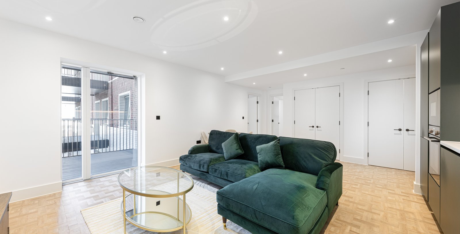 Battersea, London, SW11 - Picture 9
