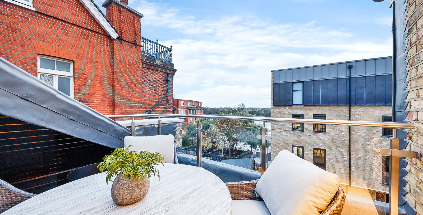 Rainville Road, London, W6 - Picture 2
