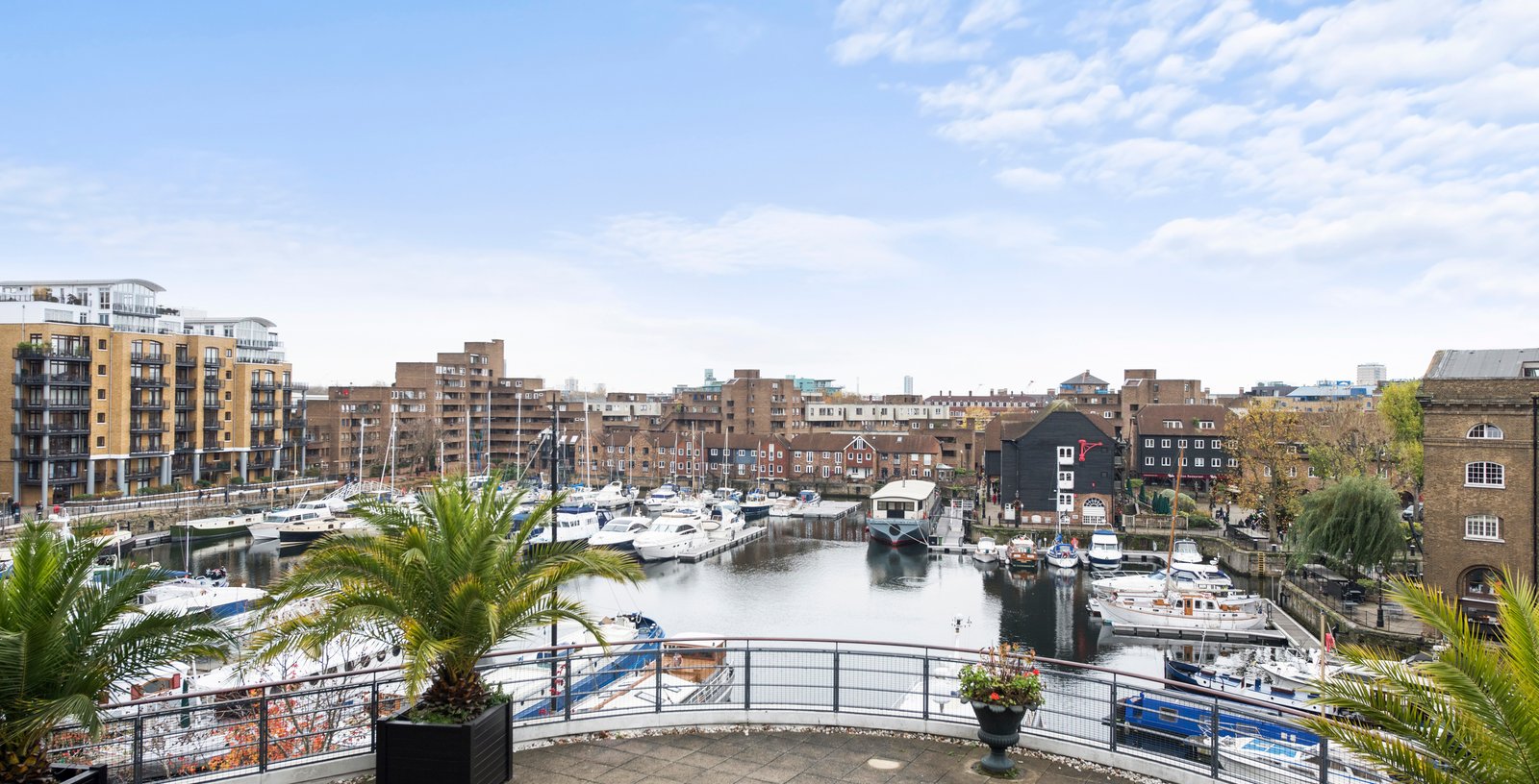 Sanderling Lodge, Wapping, London, E1W - Picture 1
