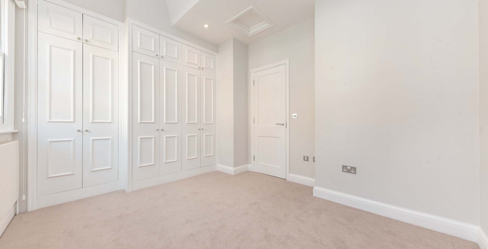 Montagu Mews South, Hyde Park, London, W1H - Picture 14