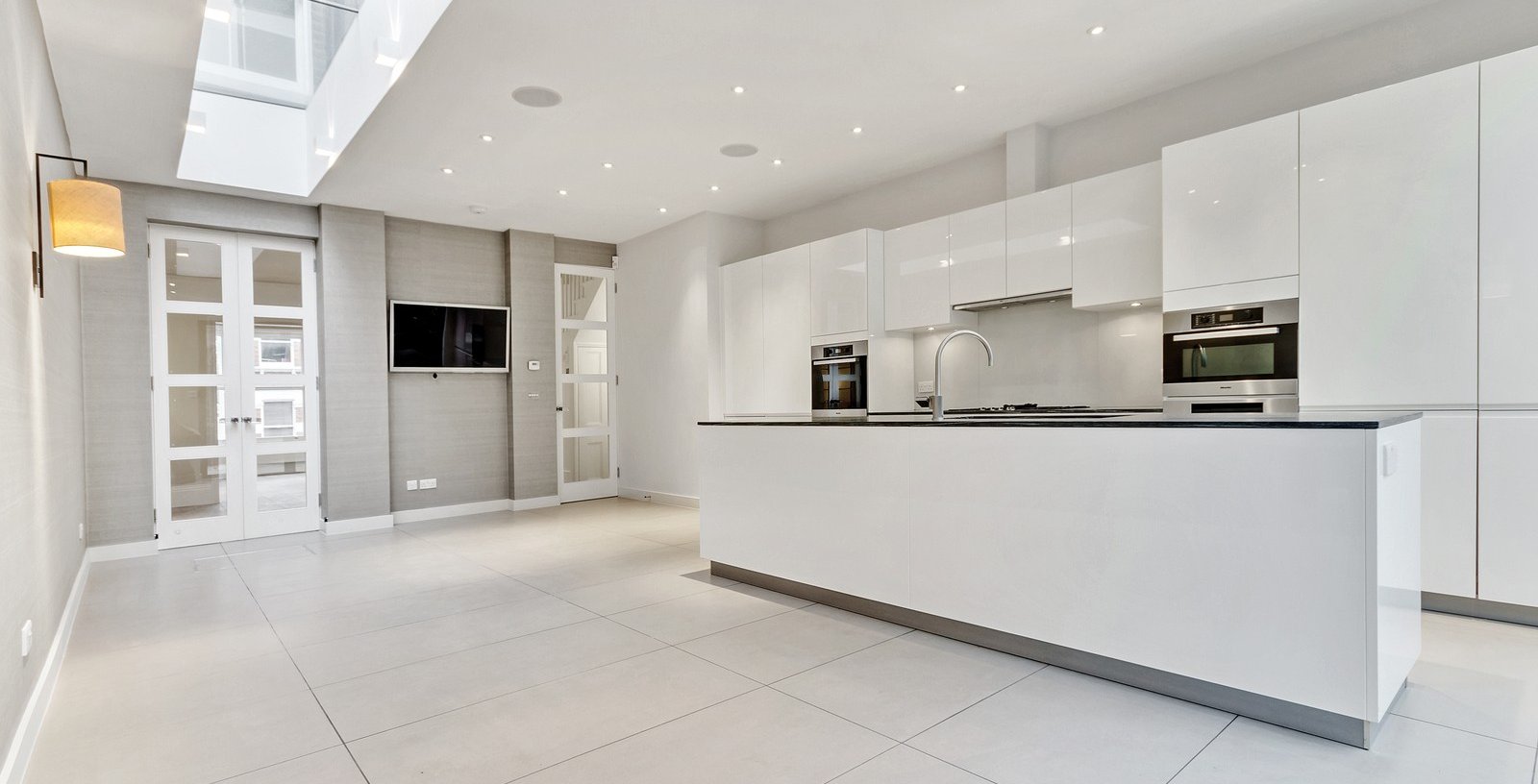 Devereux Road, Clapham, London, SW11 - Picture 2
