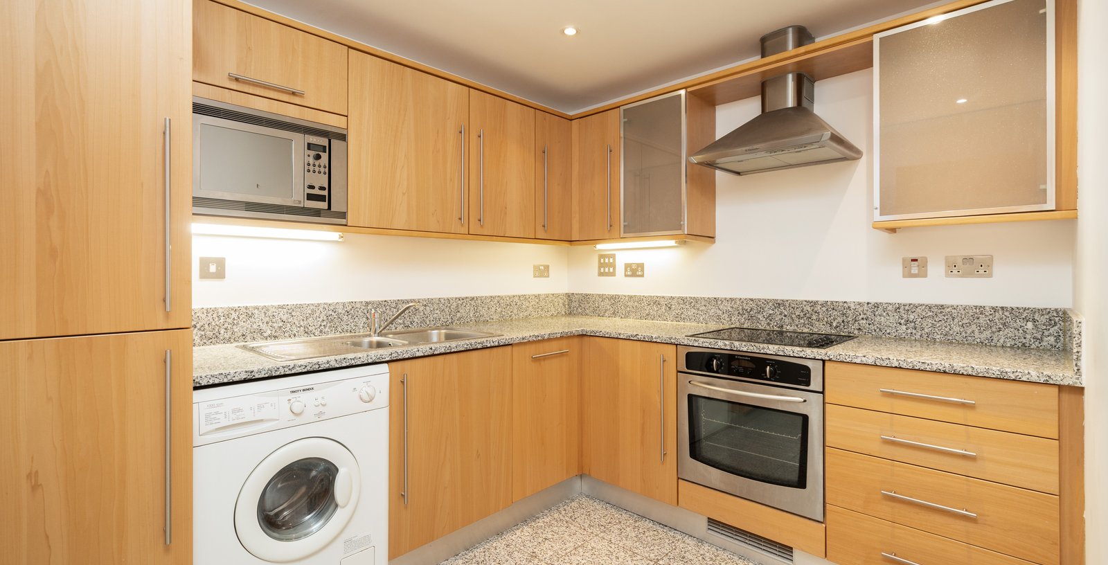 Cayenne Court, Shad Thames, London, SE1 - Picture 3