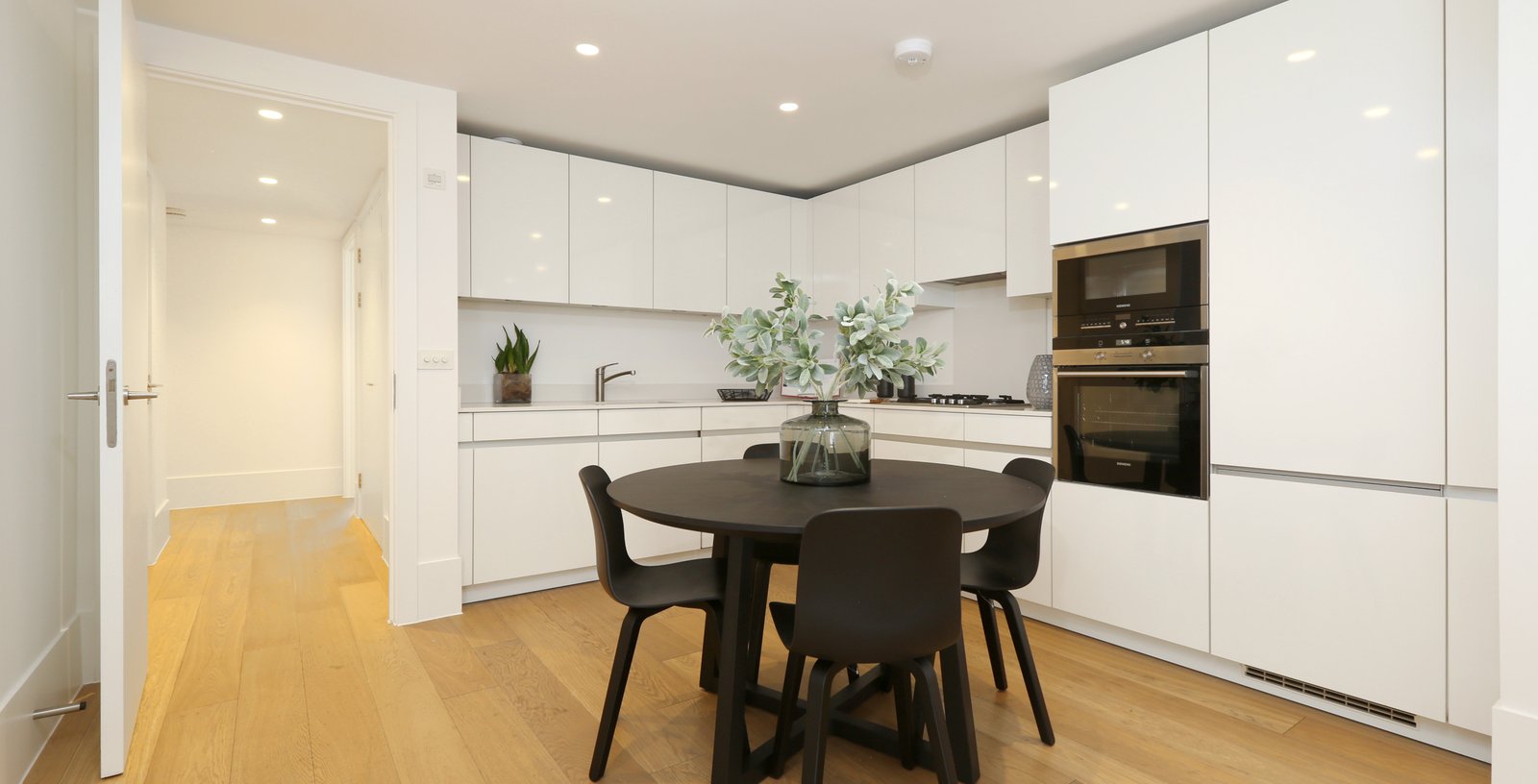 Castlereagh Street, Hyde Park, London, W1H - Picture 1