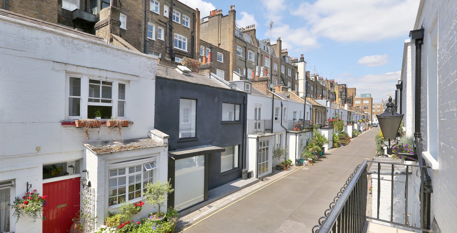 Gloucester Place Mews, Marylebone, London, W1U - Picture 9