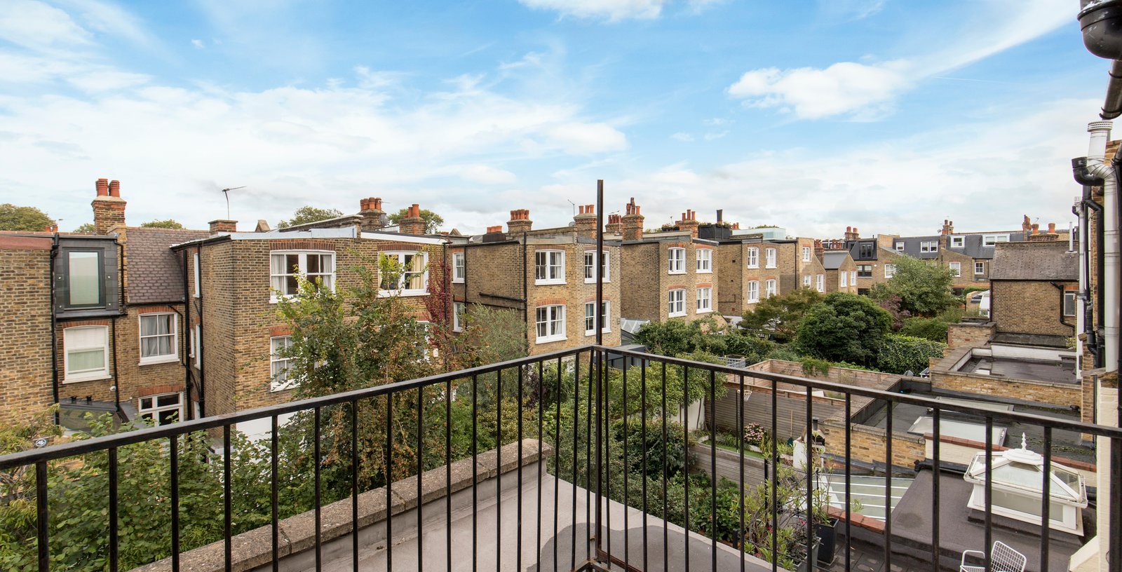 Muncaster Road, Clapham, London, SW11 - Picture 3