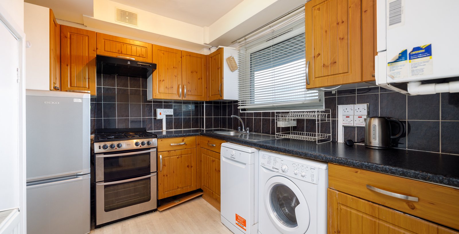 Walkinshaw Court, Islington, London, N1 - Picture 2