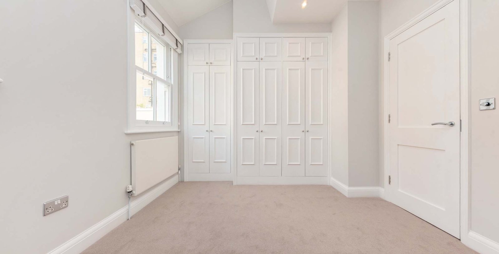 Montagu Mews South, Hyde Park, London, W1H - Picture 15