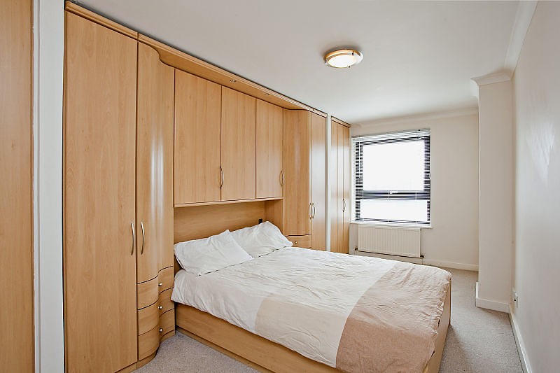 Free Trade Wharf, Wapping, London, E1W - Picture 3