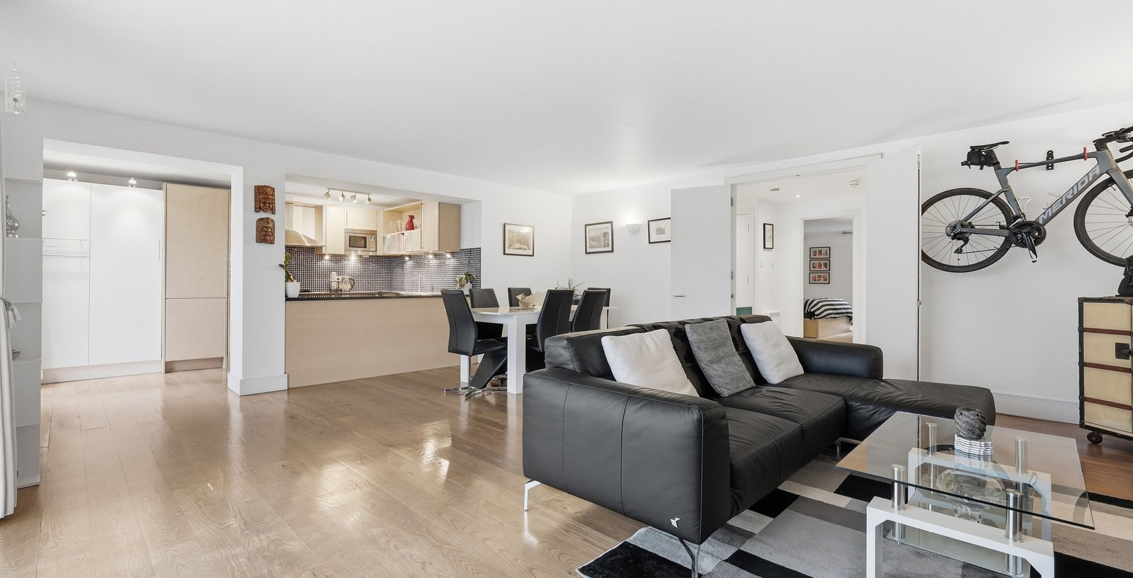 Horseshoe Wharf Apartments, 6 Clink Street, Borough Market, London, SE1 - Picture 4