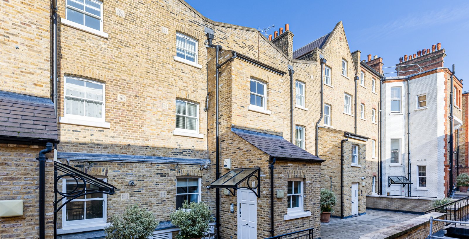 Frederick Court, Belgravia, London, SW3 - Picture 1