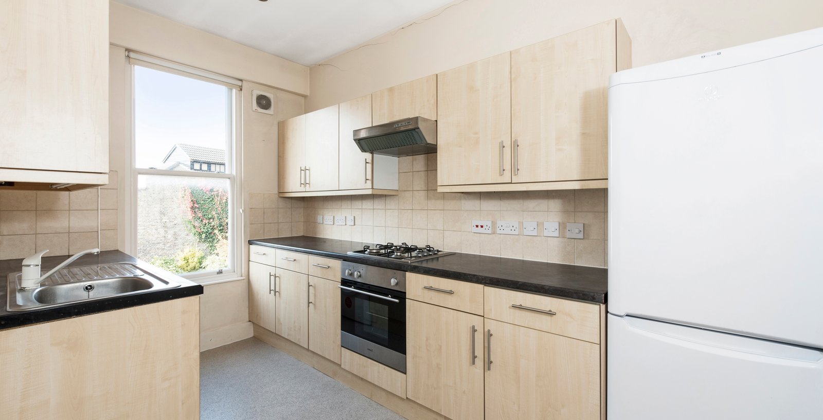 Holloway Road, Islington, London, N19 - Picture 2