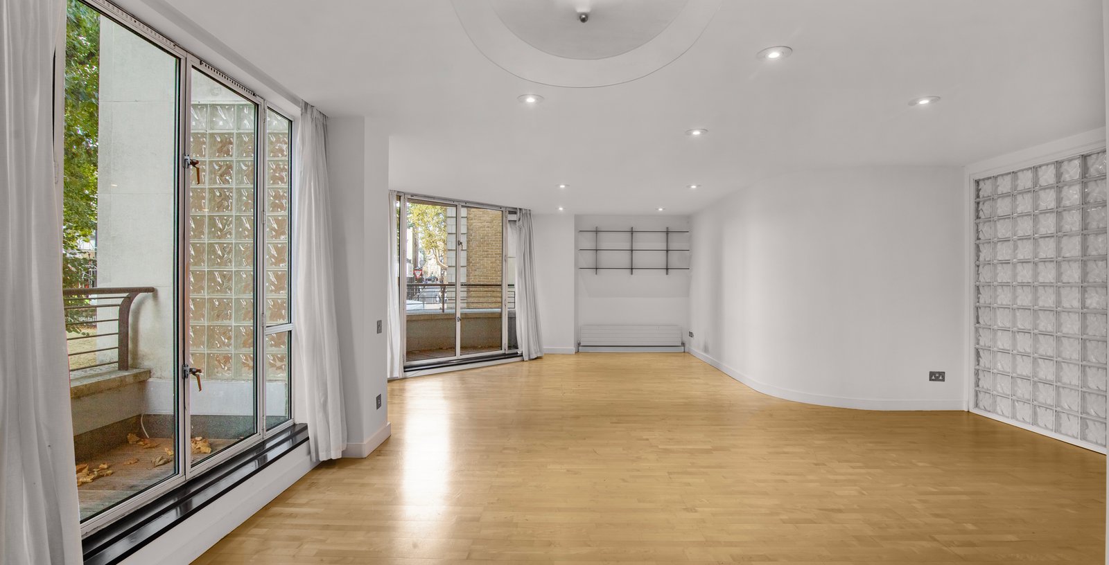 Rose Court, Islington, London, N1 - Picture 2