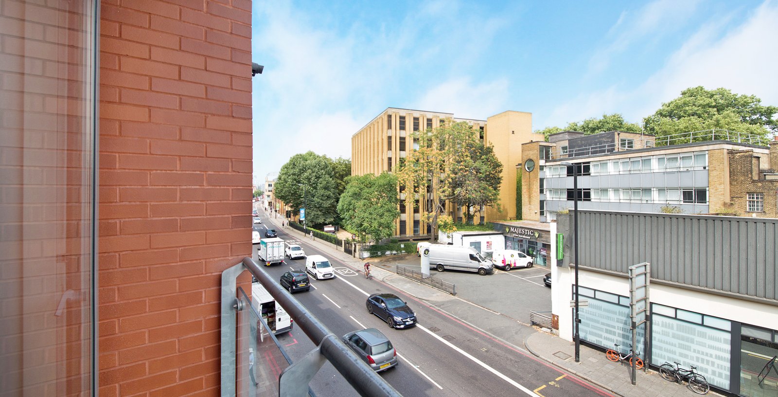 Holloway Road, Islington, London, N7 - Picture 10