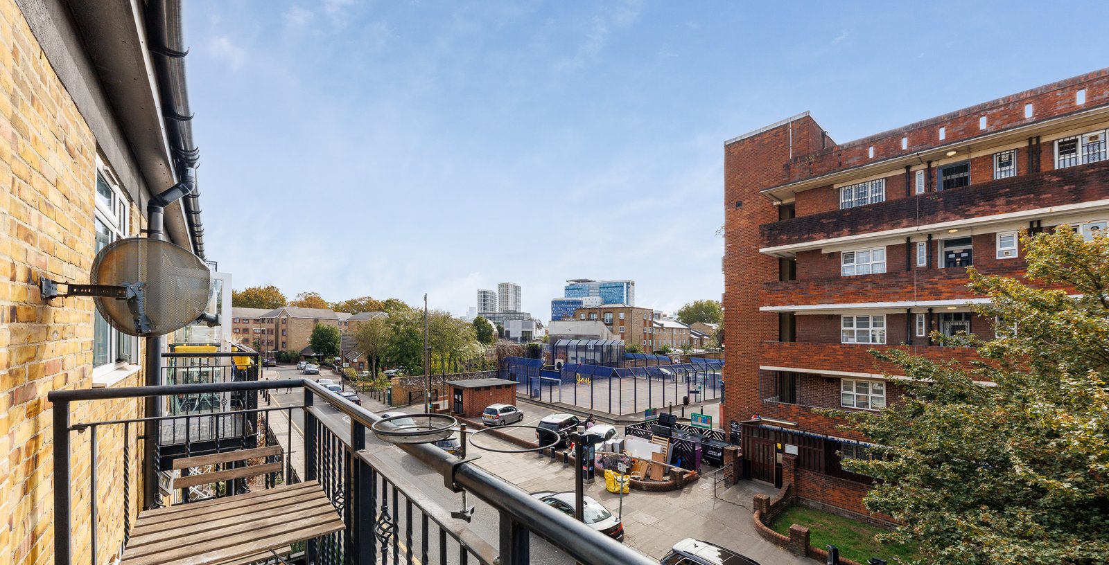 2 Hemming Street, Whitechapel, London, E1 - Picture 3