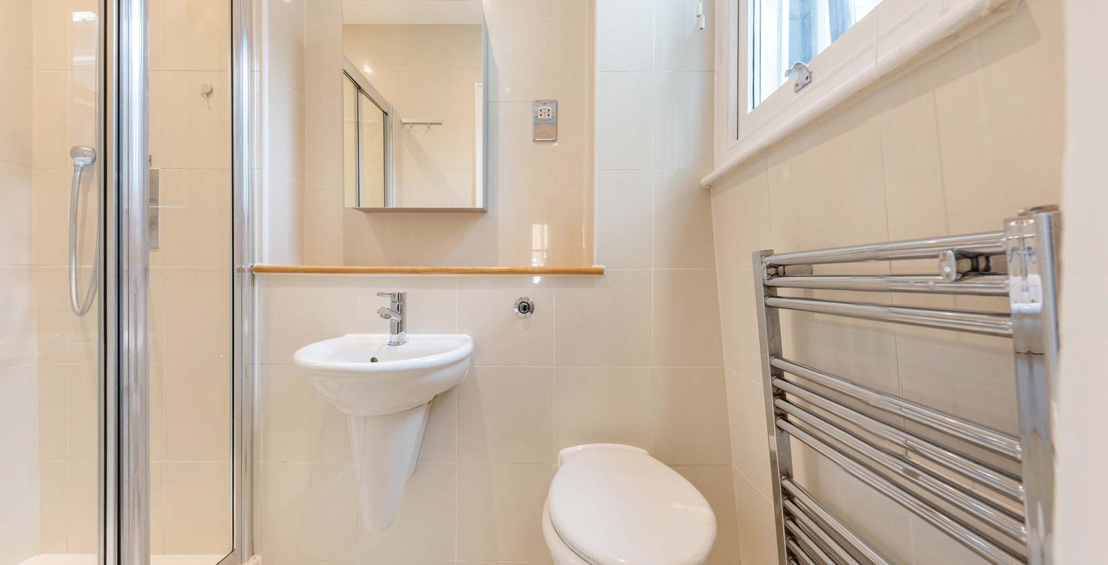 Montagu Mews South, Hyde Park, London, W1H - Picture 10